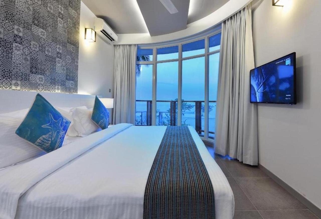 Velana Beach Hotel Maldives Maafushi Exterior foto