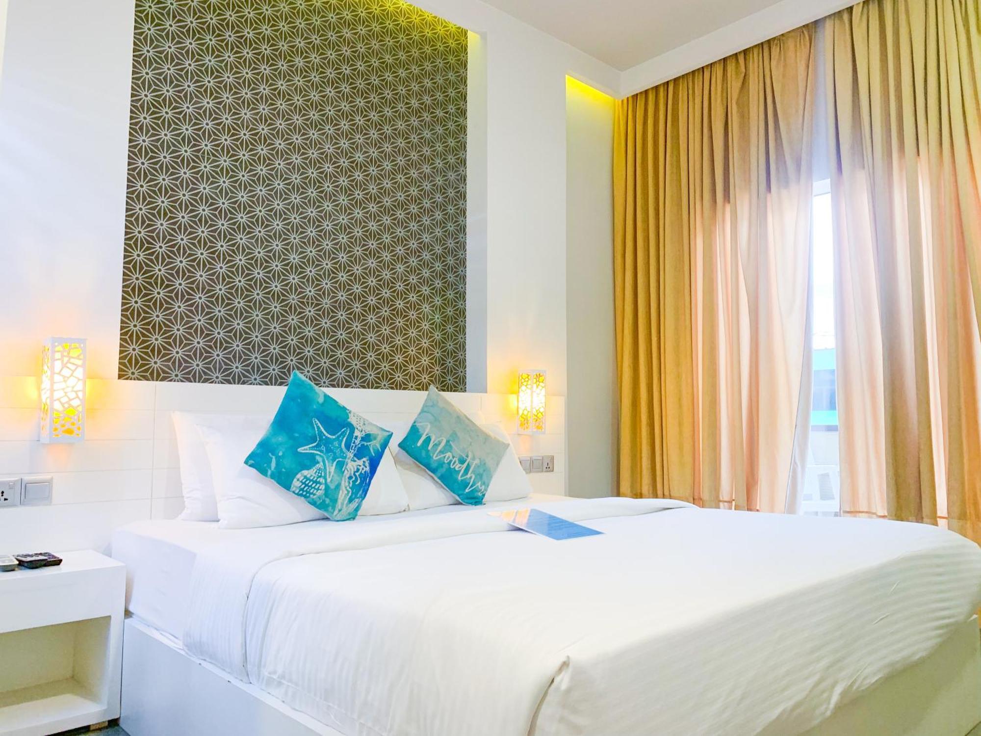 Velana Beach Hotel Maldives Maafushi Exterior foto